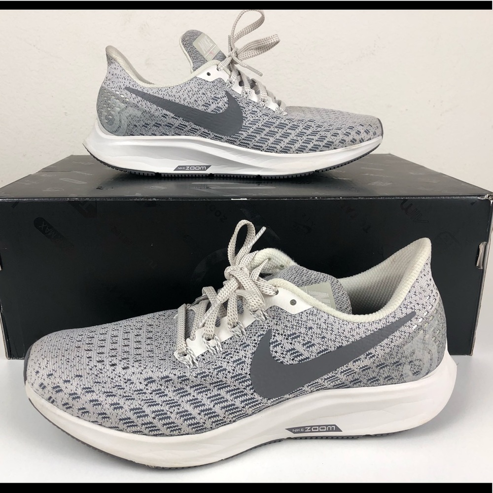 Nike zoon running shoe size 7